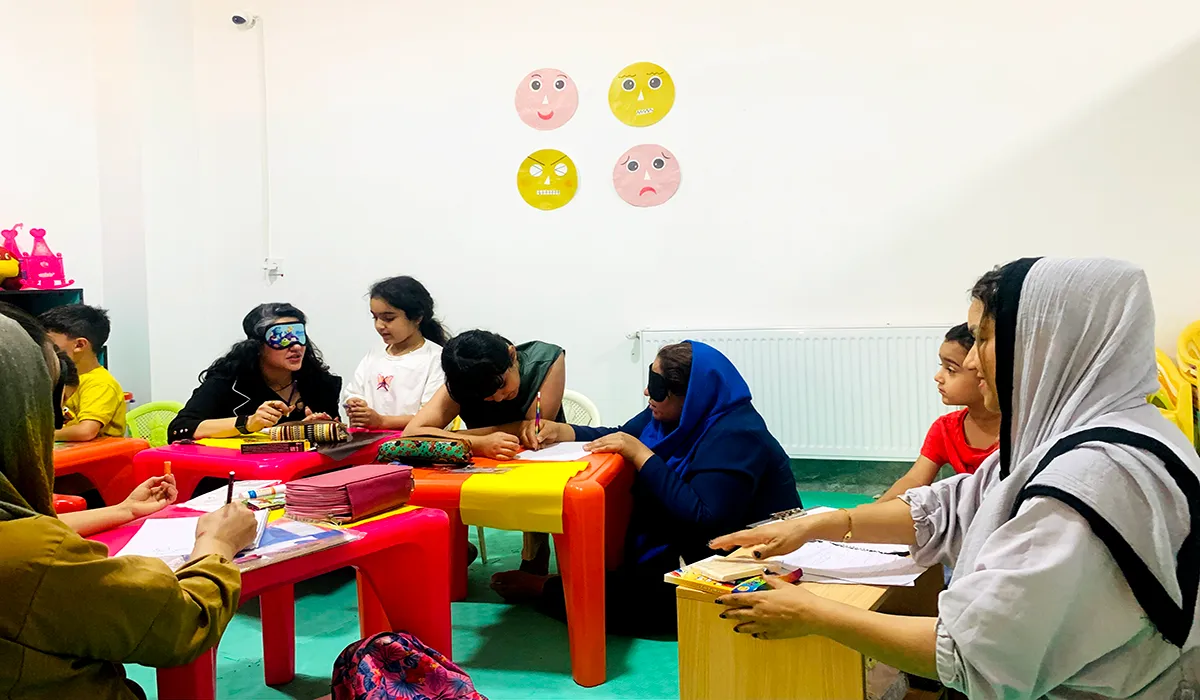 بازی‌درمانی و گفتاردرمانی تخصصی